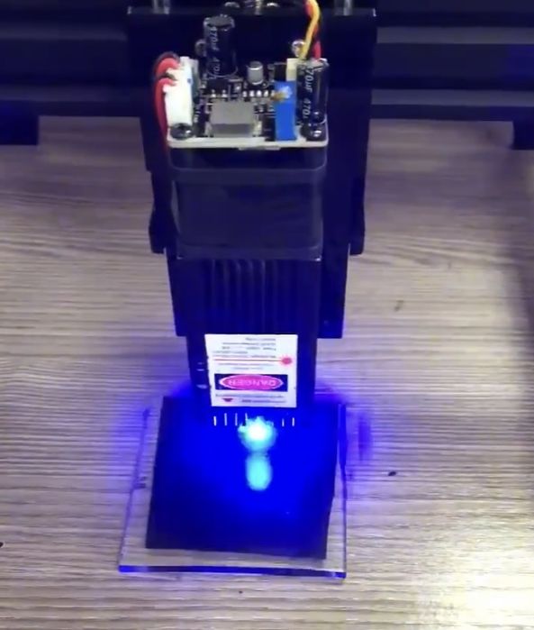 Maszyna urządzenie do grawerowania laserowego grawerka laserowa