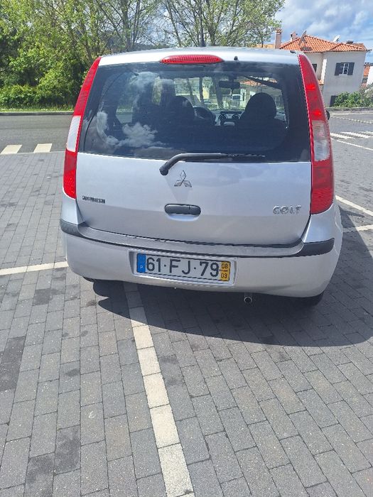 MITSUBISHI colt 1.1 ano 2008 5 portas
