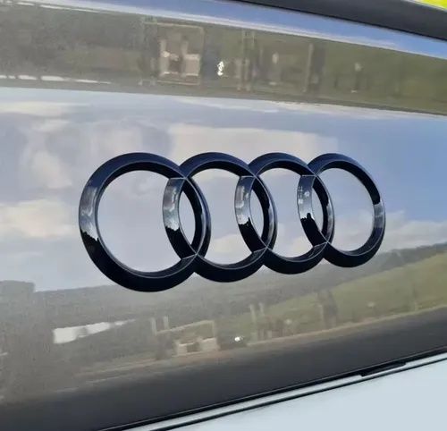 Símbolo Audi para grelha/ Mala