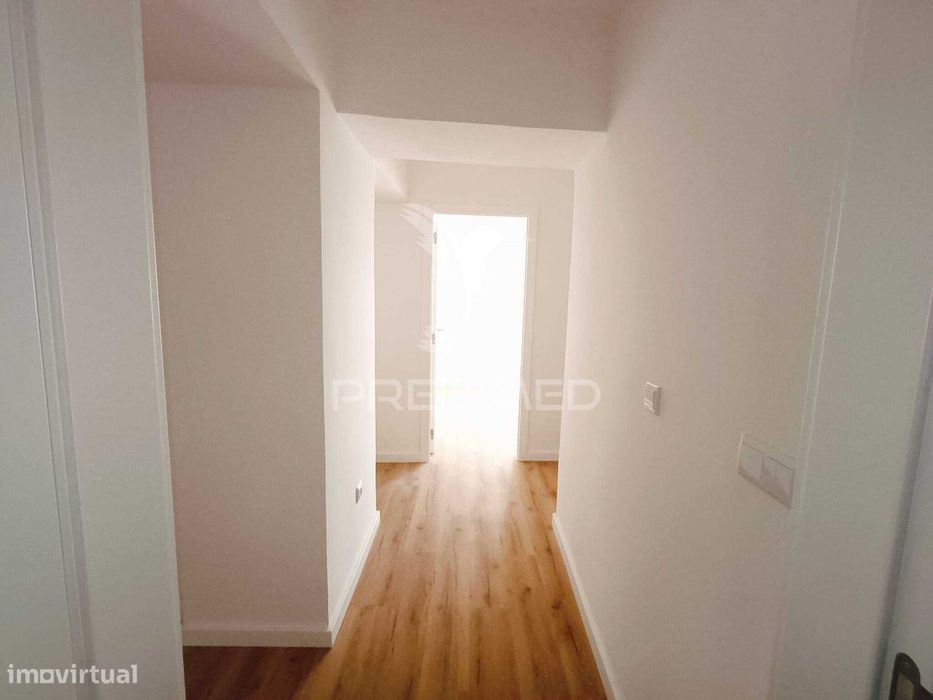 Apartamento T2 Totalmente Remodelado – Centro da Cidade