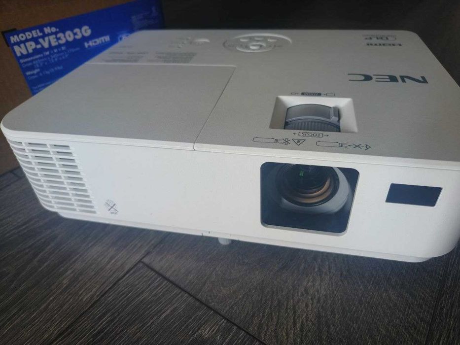 Новый проектор NEC NP-VE303