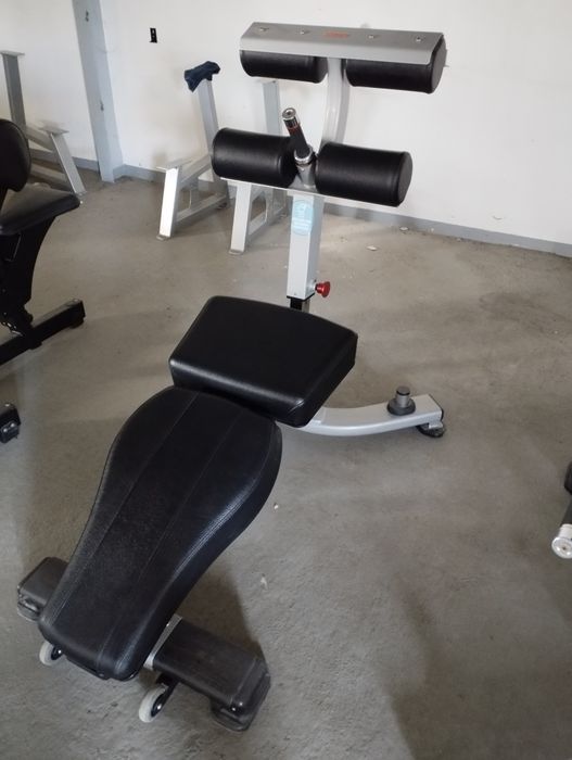 Ławka ujemna skośna na brzuch abdominnal bench Startrac Nautilus