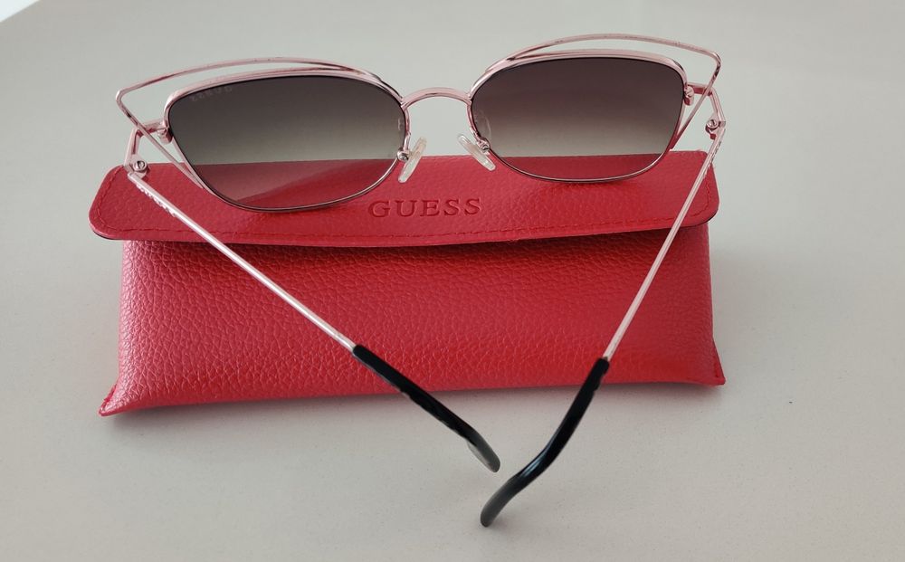 Óculos de Sol Guess Senhora