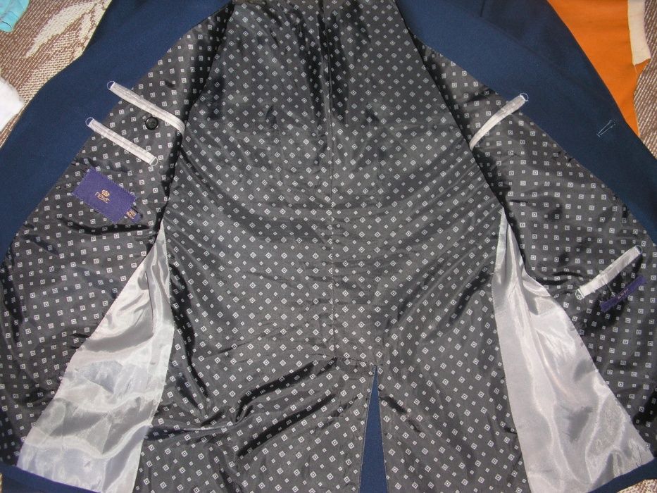 Пиджак школьный или офисный синего цвета на 48-50-52 размер стильный