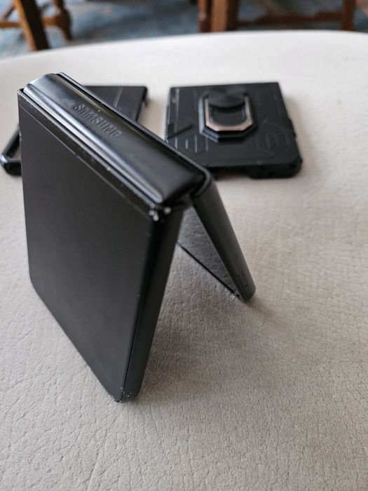 Samsung Galaxy flip3 5g. Sprawny na 100%