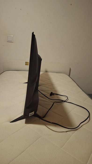 TV Hisense 32" Smart TV – HD – Com caixa original