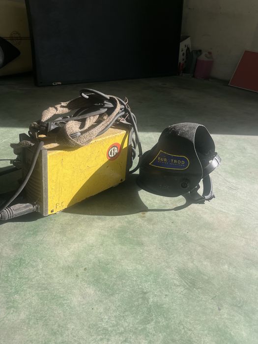 Maquina de soldar e viseira
