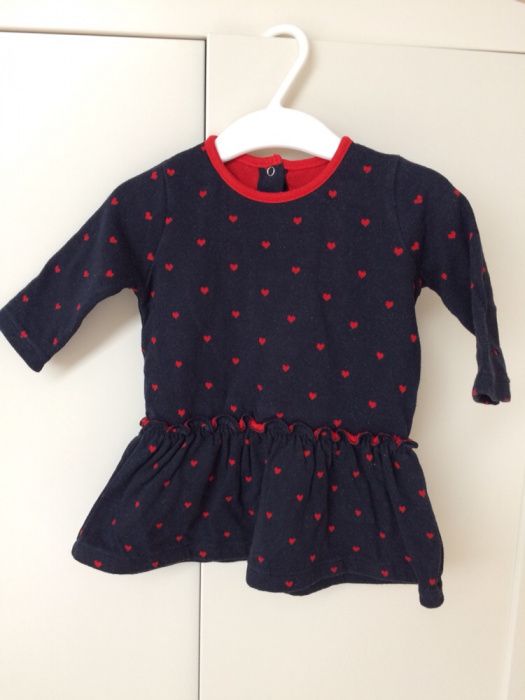 Sukienka w serduszka 68 petit bateau