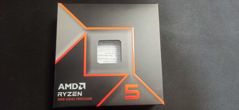 AMD Ryzen 5 9600X BOX – Na gwarancji, stan idealny