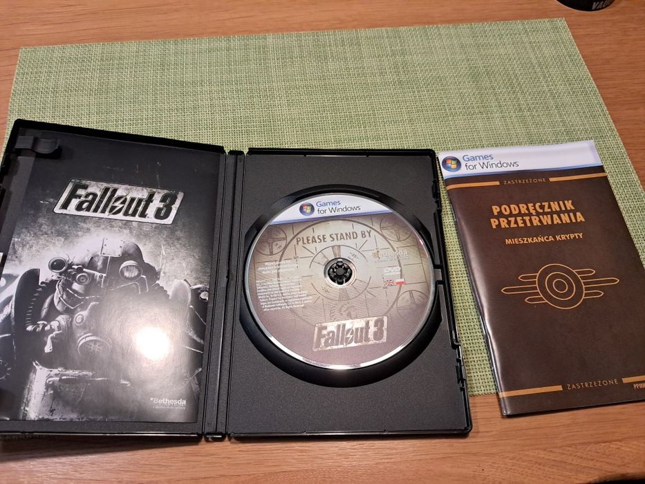 Fallout 3 PC + pudełko śniadaniowe + figurka + art book