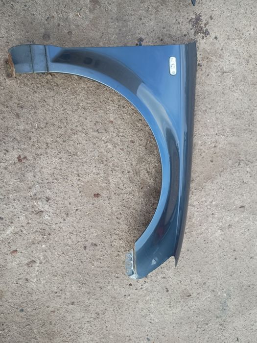 Błotnik przód  prawy Audi A3 8P LX7Z