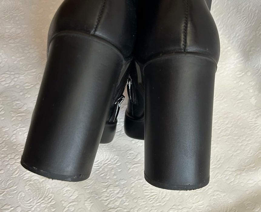 Жіночі шкіряні ботильйони Ecco Shape Sculpted Motion 39 р