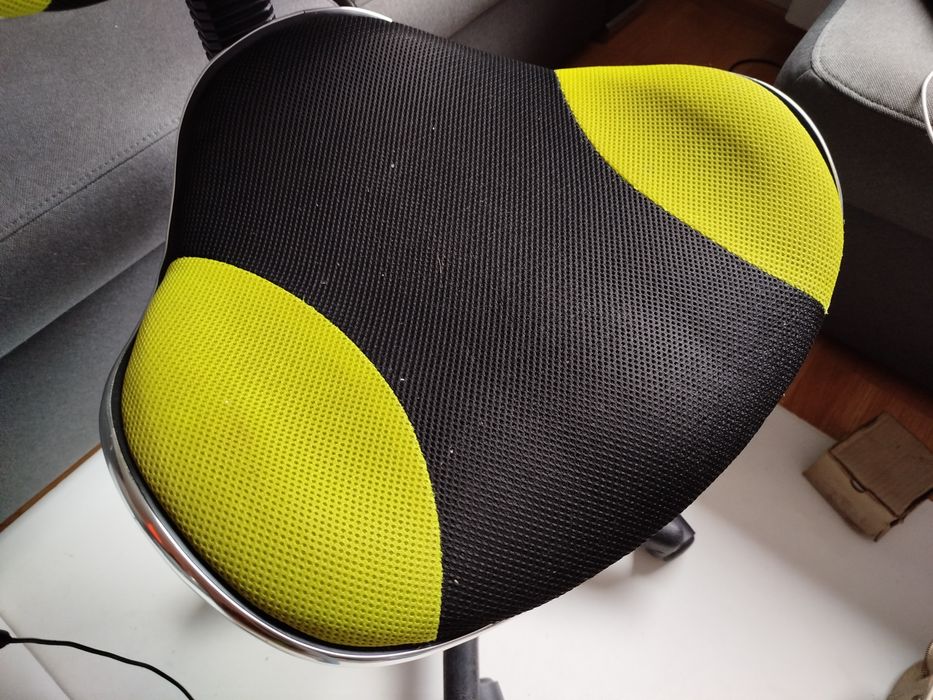 Krzesło obrotowe do biurka młodzieżowe