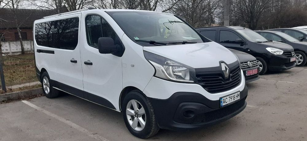 Renault Trafic, Long, пасажирський