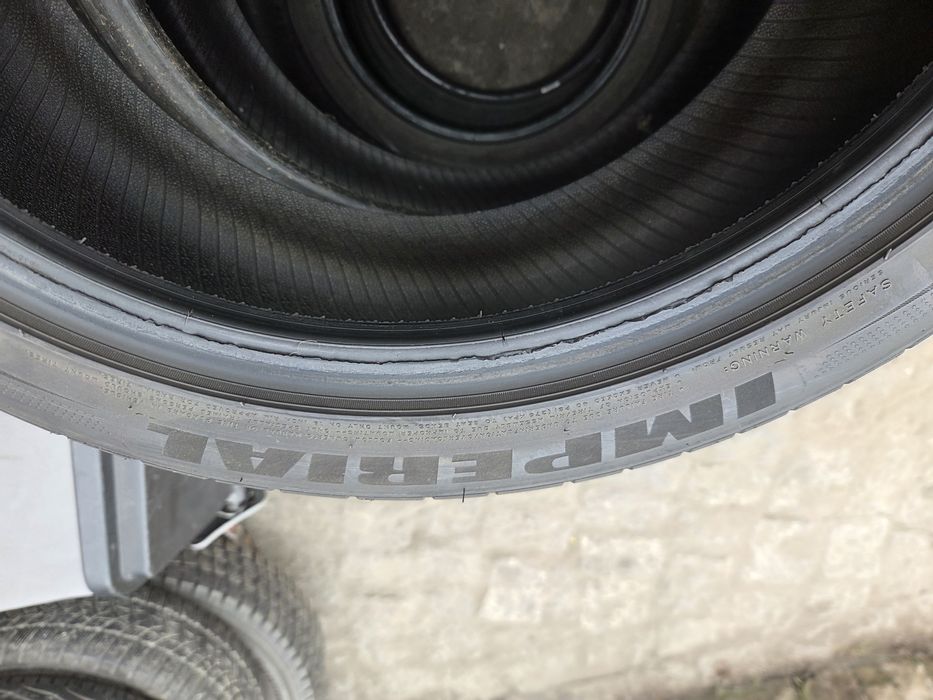 Pojedynka 235/40/18 imperial ecosport 2