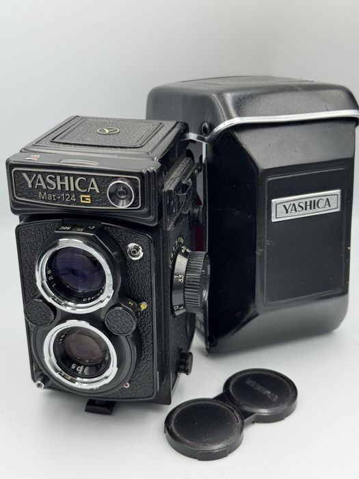 Yashica Mat-124G – średnioformatowy TLR, stan bardzo dobry