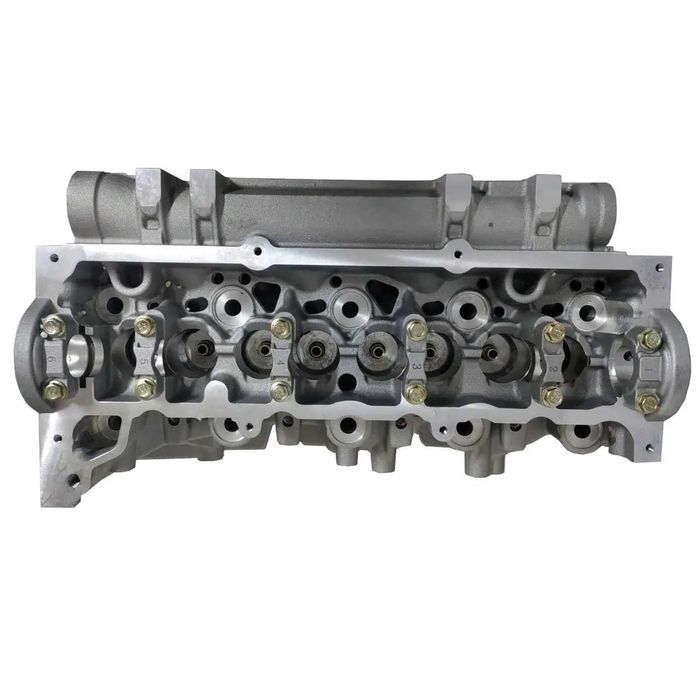 Головка блока Renault Nissan Dacia Suzuki 1.5 DCI 770147318  908521