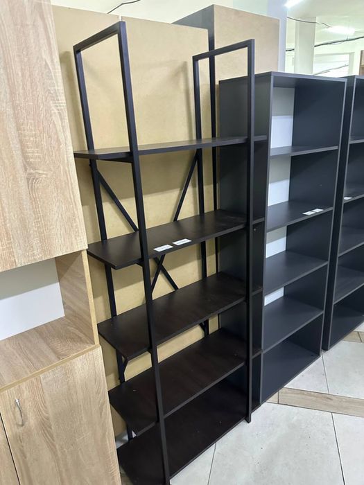 РОЗПРОДАЖ: шафи, тумби та стелажі