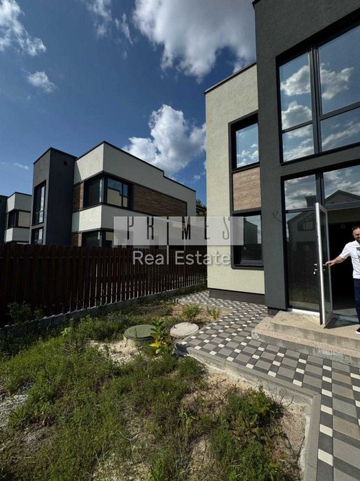 Продаж 4к будинку у закритому котеджному містечку, с. Лісники