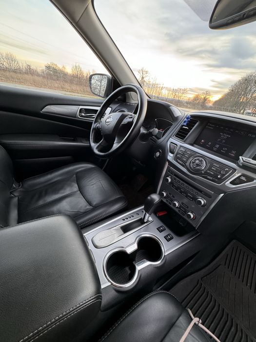 Nissan pathfinder 2018 р