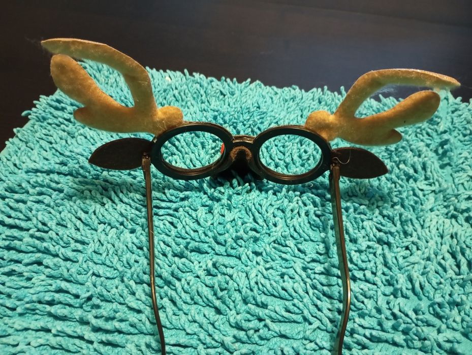 Óculos em forma de rena