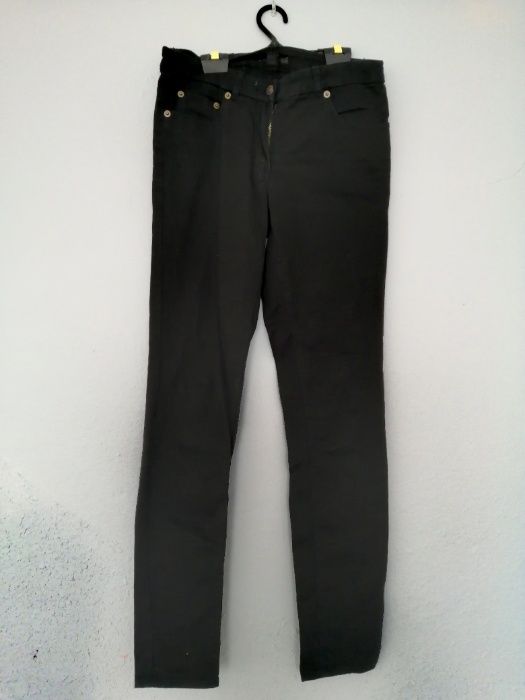 Czarne spodnie rurki H&M 36