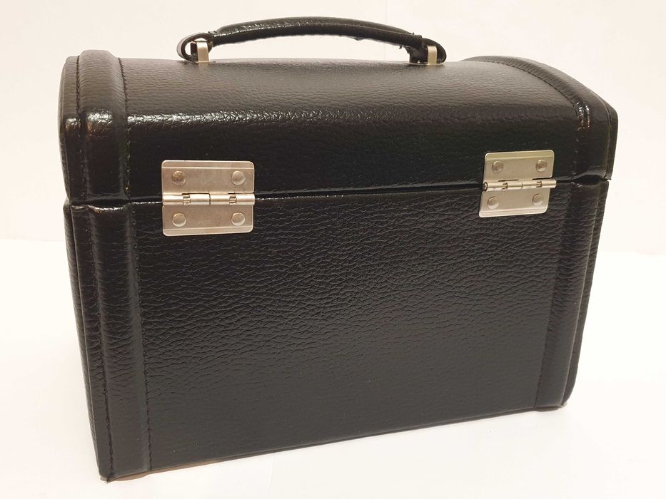 Kuferek kosmetyczka na biżuterie czarna skóra ekologiczna nowa