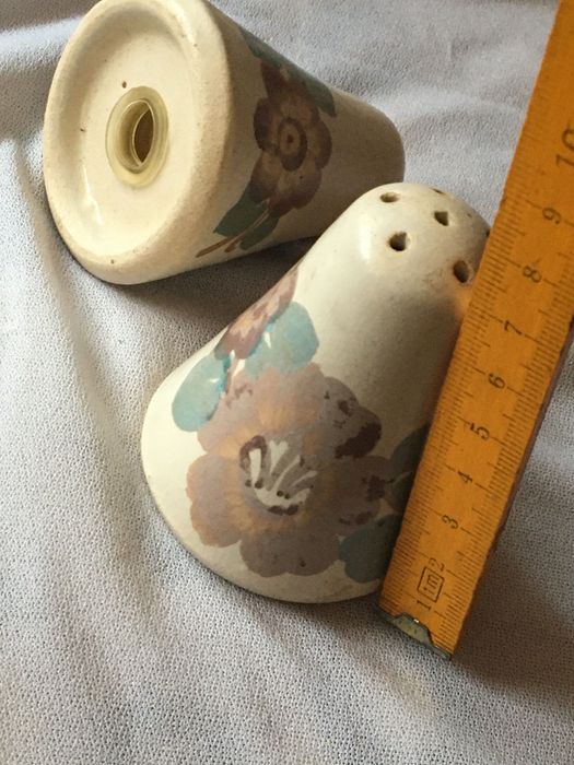 Solniczka / pieprzniczka malowane, ceramiczne, vintage