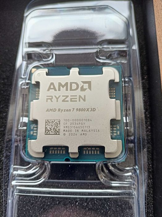 AMD Ryzen 7 9800X3D