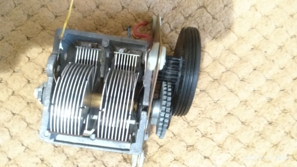 Прода конденсатор перемінной ємкості КПЕта планки до VEF 202