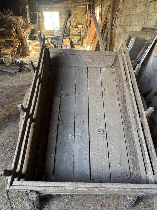 Carroca antiga em perfeitas condições! Sempre protegida em garagem