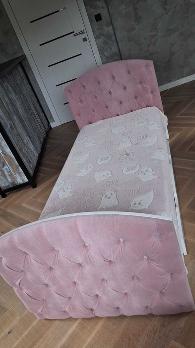 Łóżko dla dziewczynki