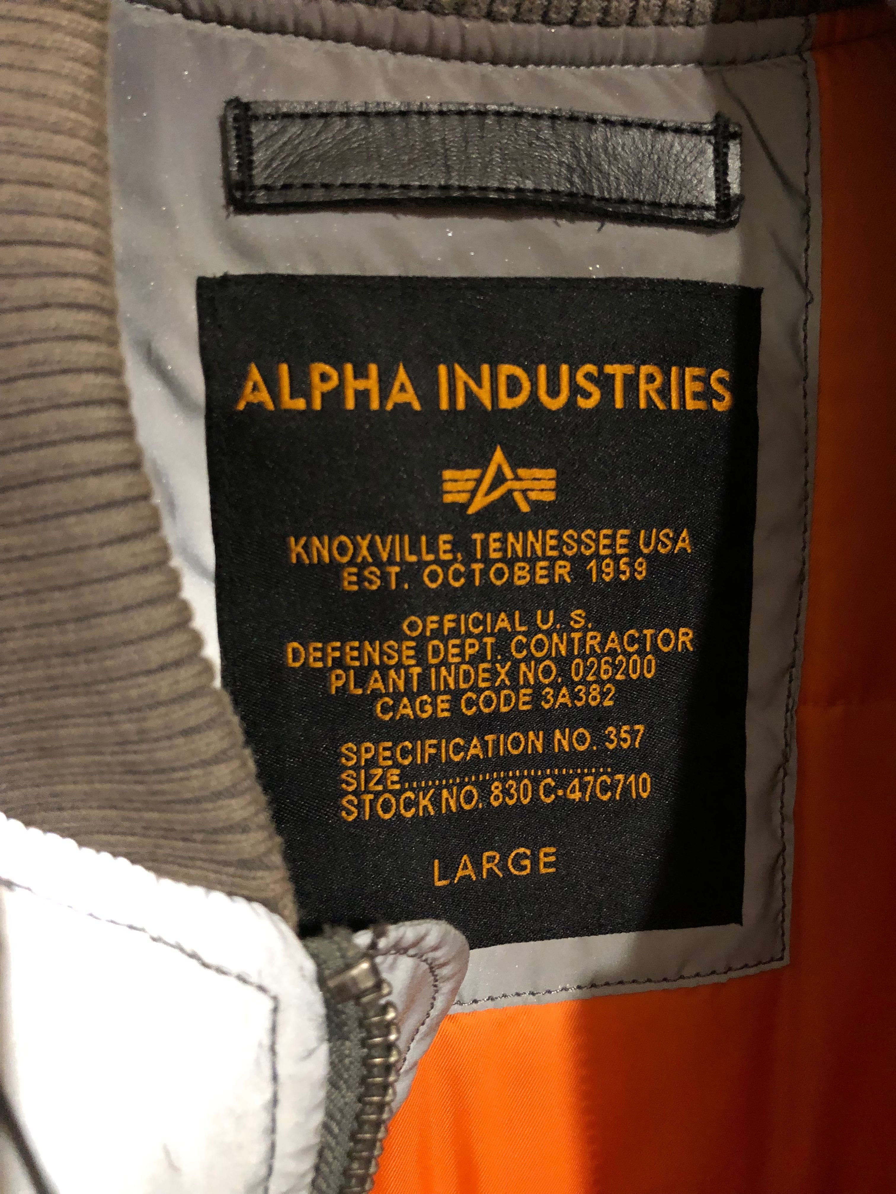 Alpha Industries Longline Bomber Jacket 900 .