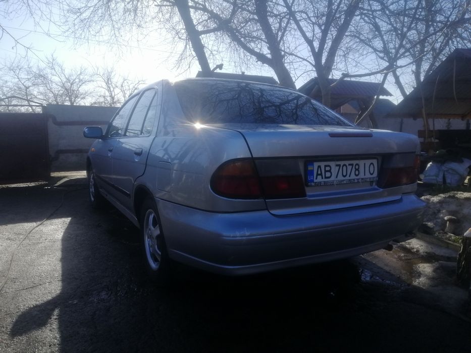 Nissan Almera N15 1996