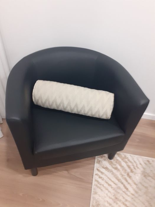 Conjunto de móveis de sala e sofá