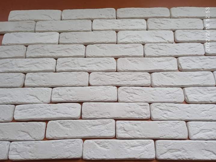 Гіпсова плитка (рим)