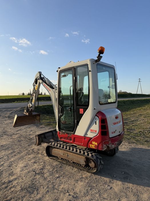 Minikoparka Takeuchi TB 216