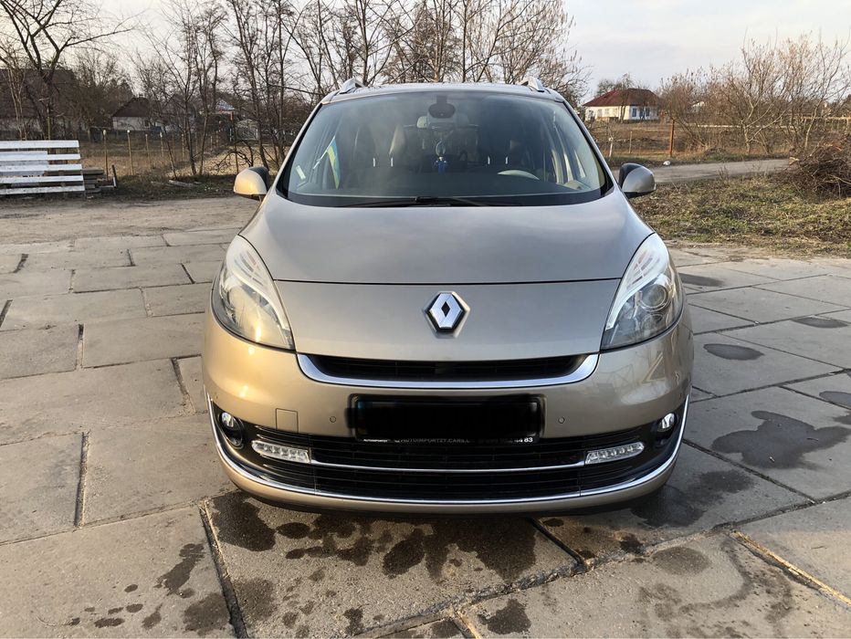 RENAULT Grand Scenic