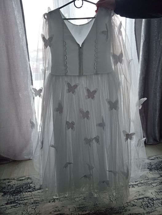 Сукня біла до першого причастя