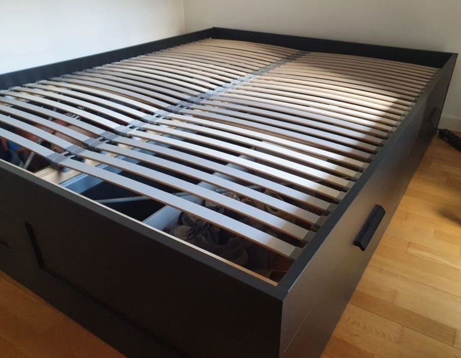 Cama de casal Ikea
