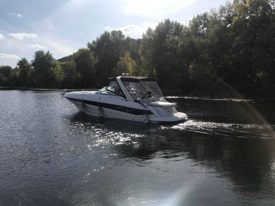 Прогулянкова моторна яхта Crownline SCR 315