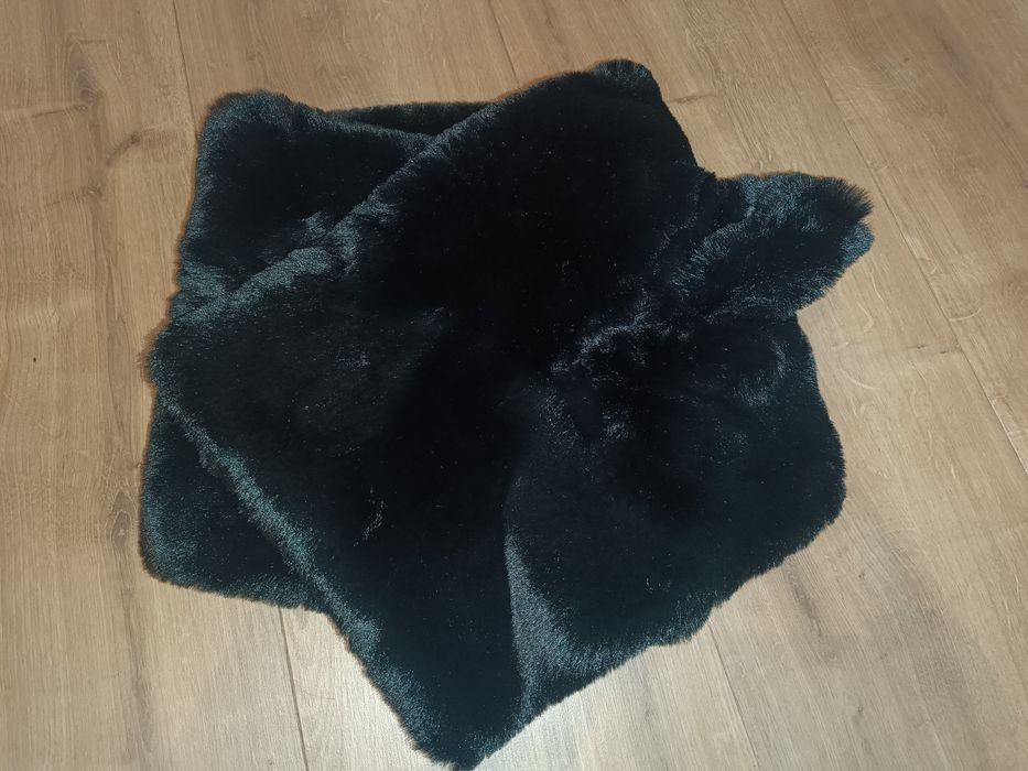 Szal Bershka M pluszowy