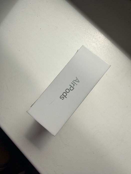 Apple Air Pods 4