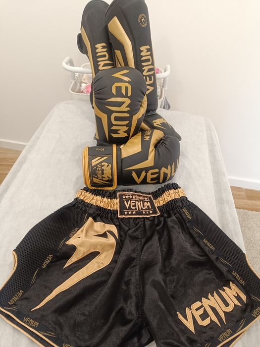 Conjunto Venum Elite - Preto/Dourado