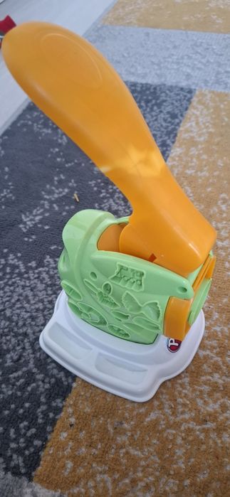Play-Doh zestaw akcesoriów – wyciskarka, fryzjer, foremki, traktor – d