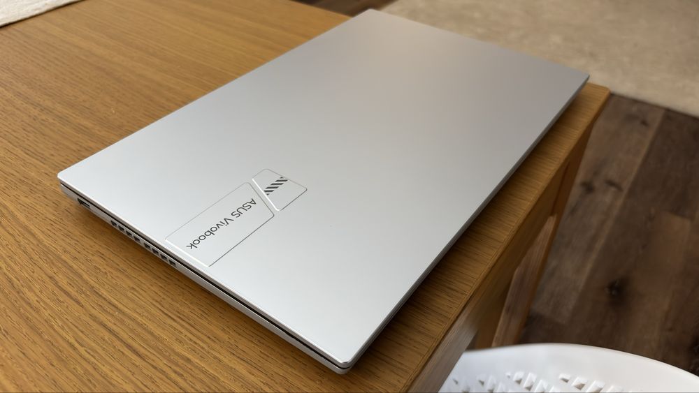 ASUS Vivobook 15 | Ryzen 7 7730U | 16GB RAM | SSD 512GB – Como Novo!