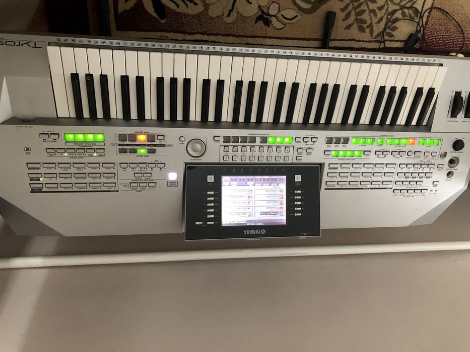 Синтезатор Yamaha Tyros 2.