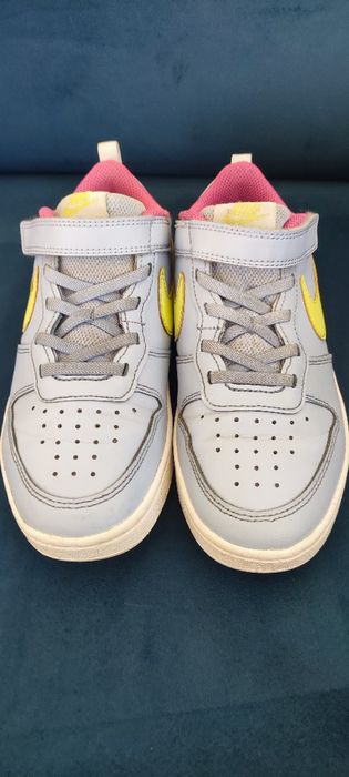 Buty sportowe Nike na rzepy r.35