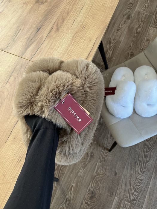 Пухнасті тапочки motivo