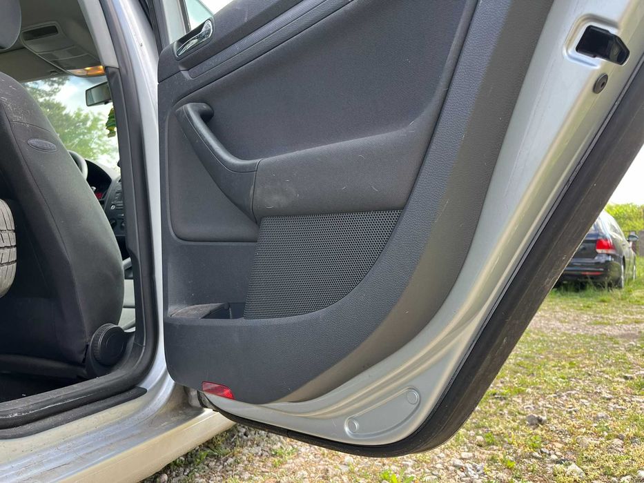 drzwi tył tylne tylnie prawe vw golf v 5 1k0 2003 -2009 hatchback 5 drzwi la7w srebrne